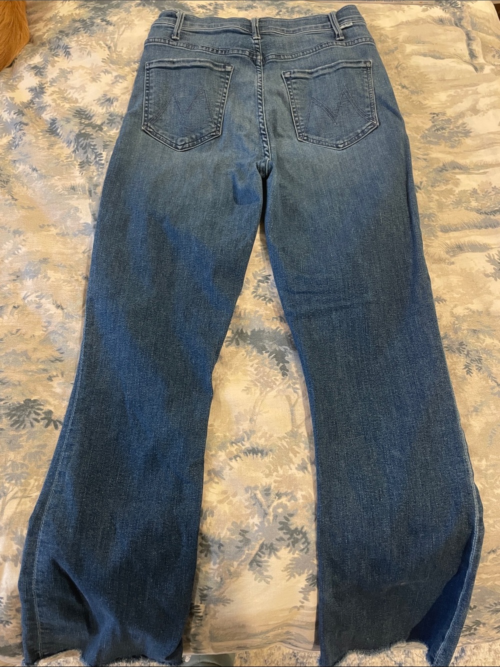 MOTHER The Hustler Ankle Fray Jeans - Picture 5 of 7